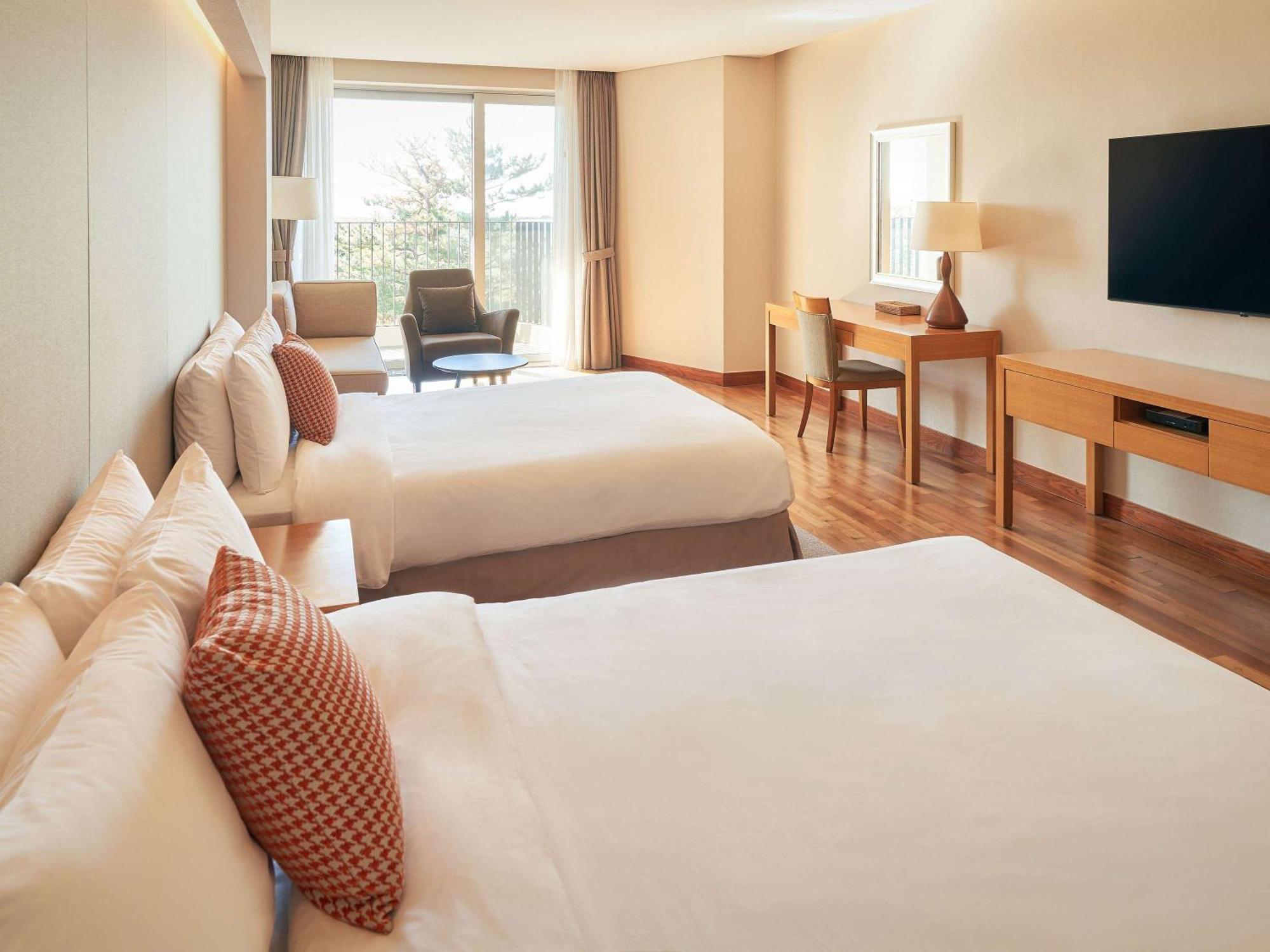 Mercure Ambassador Jeju Seogwipo Dış mekan fotoğraf