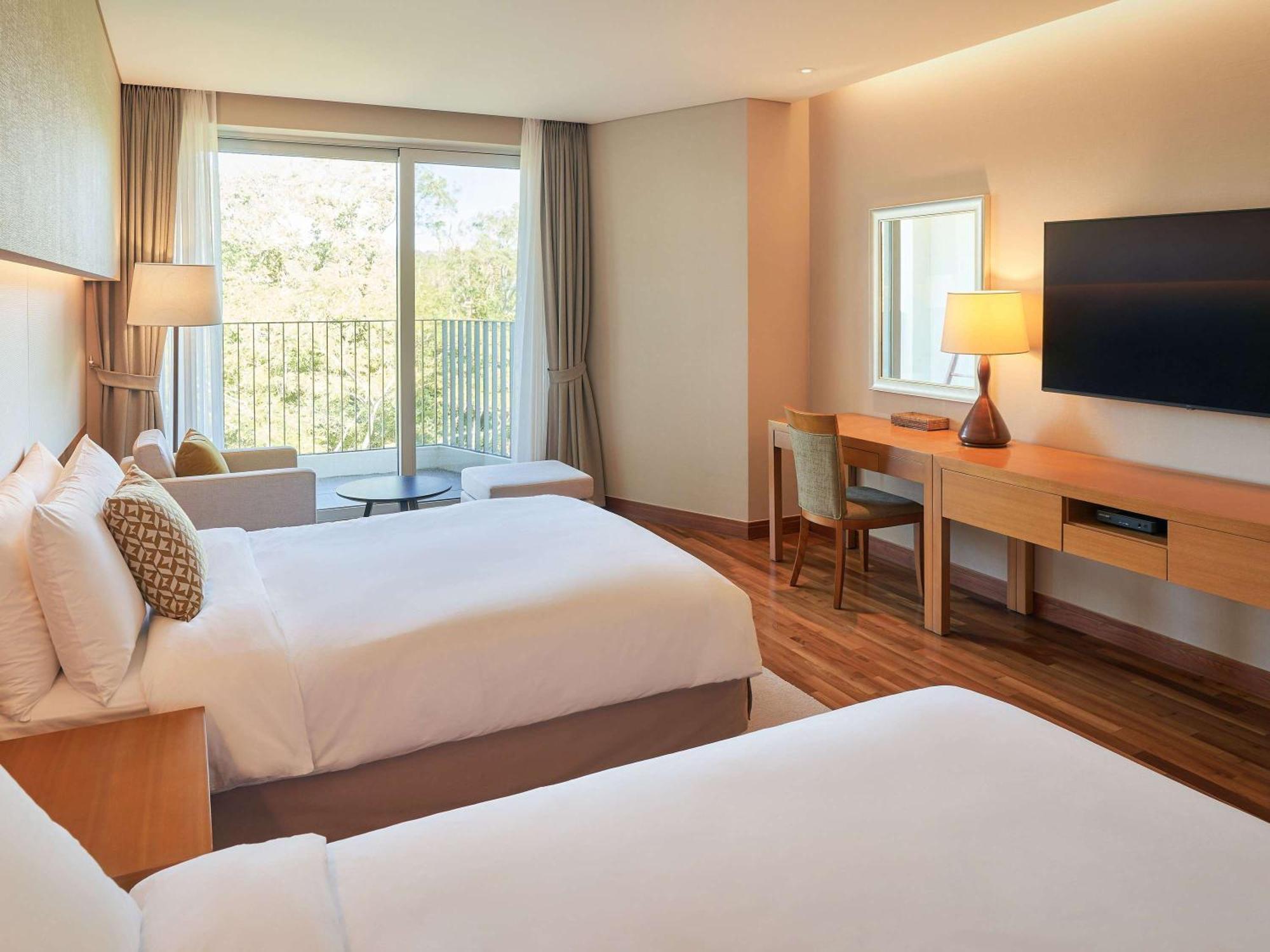 Mercure Ambassador Jeju Seogwipo Dış mekan fotoğraf