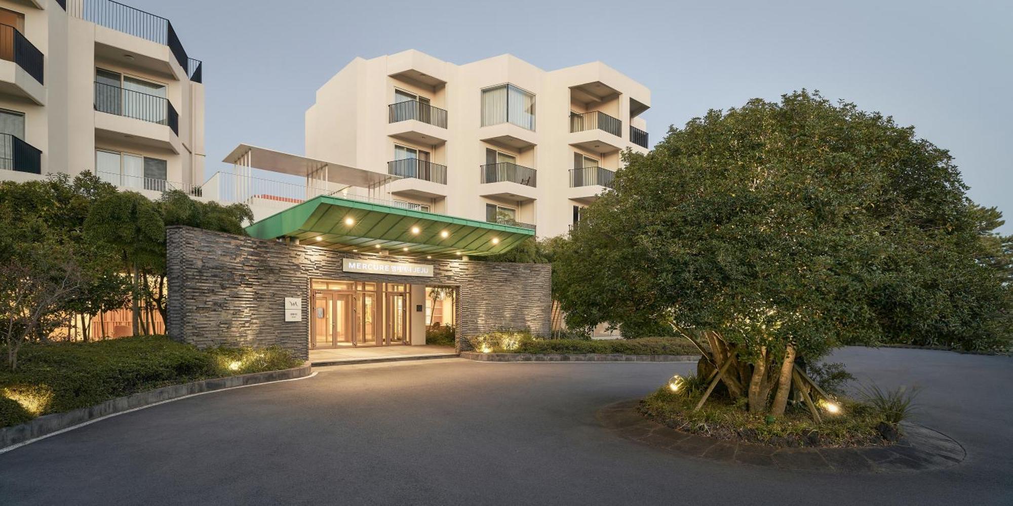 Mercure Ambassador Jeju Seogwipo Dış mekan fotoğraf