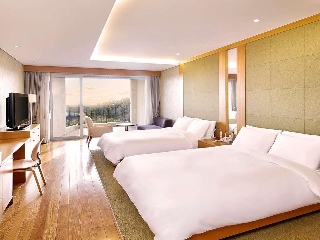 Mercure Ambassador Jeju Seogwipo Dış mekan fotoğraf